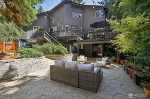 128 SW 208th St, Normandy Park, WA 98166 - Photo 1