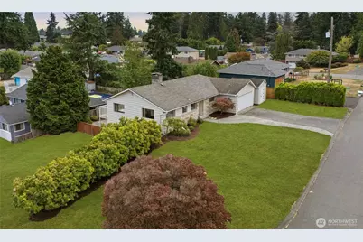 20314 N Park Avenue N, Shoreline, WA 98133 - Photo 1