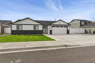 1408 Douglas Ave, Rock Island, WA 98850 - Photo 1