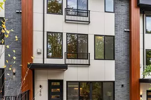 270 118th Ave SE, Bellevue, WA 98005 - Photo 1