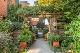 2717 Franklin Ave E, Seattle, WA 98102 - Photo 1