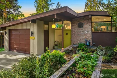 10559 41st Place NE, Seattle, WA 98125 - Photo 1