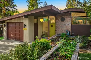 10559 41st Pl NE, Seattle, WA 98125 - Photo 1