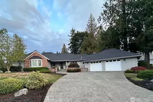 20331 NE 38th St, Sammamish, WA 98074 - Photo 1