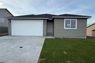 2360 2nd St SE, East Wenatchee, WA 98802 - Photo 1