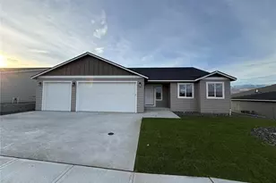 2368 2nd St SE, East Wenatchee, WA 98802 - Photo 1