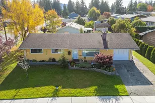 1920 Mountain View Dr, Mount Vernon, WA 98273 - Photo 1