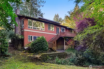 5755 Blakely Avenue NE, Bainbridge Island, WA 98110 - Photo 1