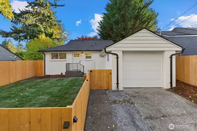 4007 W Emerson Street, Seattle, WA 98199 - Photo 1