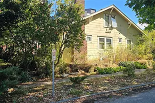 4302 Woodlawn Ave N, Seattle, WA 98103 - Photo 1