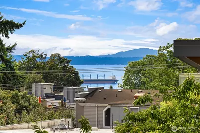 1915 9th Avenue W, Seattle, WA 98119 - Photo 1