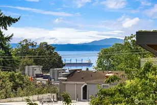 1915 9th Ave W, Seattle, WA 98119 - Photo 1