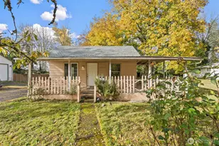 623 Jefferson St, Centralia, WA 98531 - Photo 1