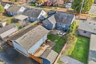 728 5 St SE, Puyallup, WA 98372 - Photo 1