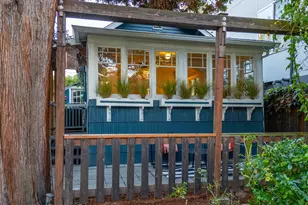 833 NW 52nd St, Seattle, WA 98107 - Photo 1