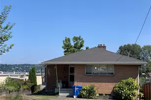 9284 50th Ave S, Seattle, WA 98118 - Photo 1