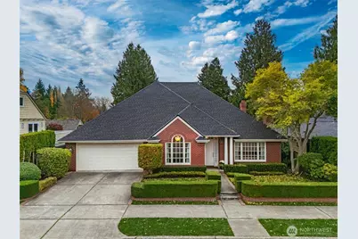 3654 W Viewmont Way W, Seattle, WA 98199 - Photo 1