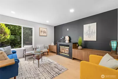 19718 76th Avenue W #C, Lynnwood, WA 98036 - Photo 1