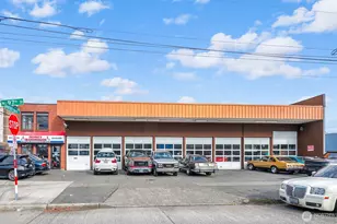 9700 Aurora Ave N, Seattle, WA 98103 - Photo 1