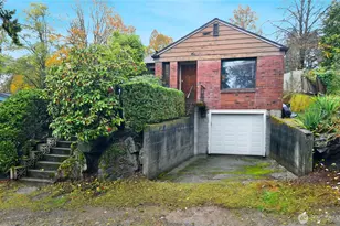 10516 9th Ave NE, Seattle, WA 98125 - Photo 1