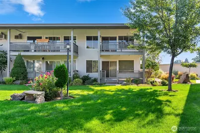 10 S Cove Avenue #16, Wenatchee, WA 98801 - Photo 1