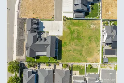 325 Pugsley Place NW, East Wenatchee, WA 98802 - Photo 1