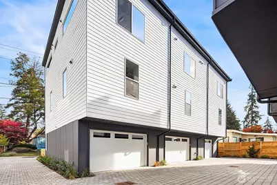 18013 2nd Avenue NE #B, Shoreline, WA 98155 - Photo 1