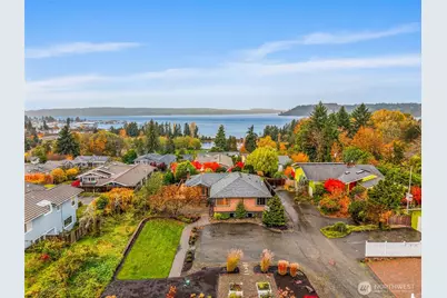 1224 S Sunset Drive, Tacoma, WA 98465 - Photo 1