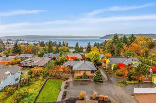 1224 S Sunset Dr, Tacoma, WA 98465 - Photo 1