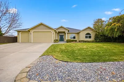 1107 SE Harvest Drive, College Place, WA 99324 - Photo 1