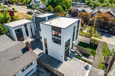 6356 47th Avenue S, Seattle, WA 98118 - Photo 1