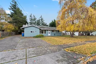 920 SW Bowmer St, Oak Harbor, WA 98277 - Photo 1