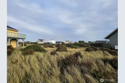 1344 N Jetty Avenue SW, Ocean Shores, WA 98569 - Photo 1