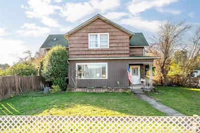 411 4th Avenue, Castle Rock, WA 98611 - Photo 1