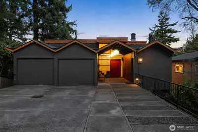 6620 57th Avenue NE, Seattle, WA 98115 - Photo 1