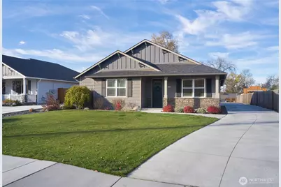 1390 S 3rd Avenue, Walla Walla, WA 99362 - Photo 1