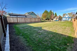 1241 8th St, Bremerton, WA 98337 - Photo 1