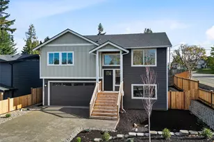 3205 19th St, Everett, WA 98201 - Photo 1