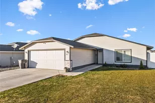 815 E Mt. Adams St, Othello, WA 99344 - Photo 1