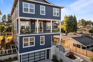 2571 26th Ave W, Seattle, WA 98199 - Photo 1