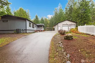 10569 Glenwood Rd SW, Port Orchard, WA 98367 - Photo 1