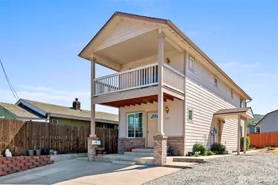 203 Marr Street, Wenatchee, WA 98801 - Photo 1