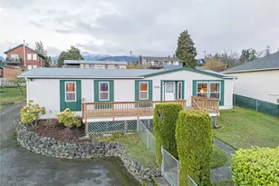 1124 Olympus Ave, Port Angeles, WA 98362 - Photo 1