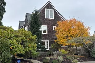 2580 Magnolia Blvd W, Seattle, WA 98199 - Photo 1