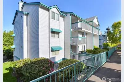 28606 16th Avenue S #102, Federal Way, WA 98003 - Photo 1