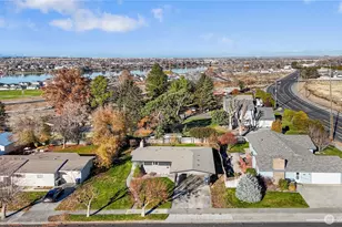 110 W Linden Ave, Moses Lake, WA 98837 - Photo 1