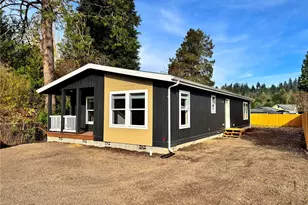 3064 Pennsylvania St, Longview, WA 98632 - Photo 1