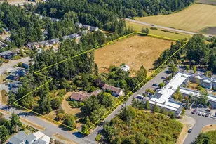 501 NE 3rd St, Coupeville, WA 98239 - Photo 1