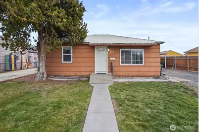 415 N Mattson Drive, Moses Lake, WA 98837 - Photo 1