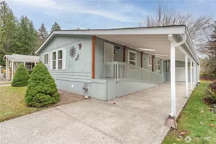 970 NE Saturn Ln, Bremerton, WA 98311 - Photo 1